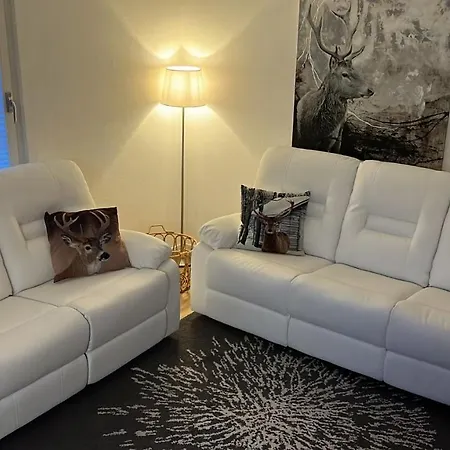 Apartment Agrimonia - 5,5-zi Duplex Bis 9 Personen Mit Eigenem Garten Davos