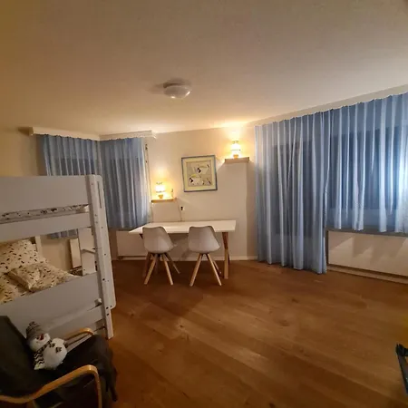Appartement Agrimonia - 5,5-zi Duplex Bis 11 Personen Mit Eigenem Garten Davos