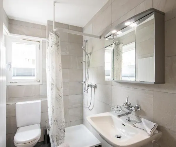 Apartamento Agrimonia - 5,5-zi Duplex Bis 11 Personen Mit Eigenem Garten