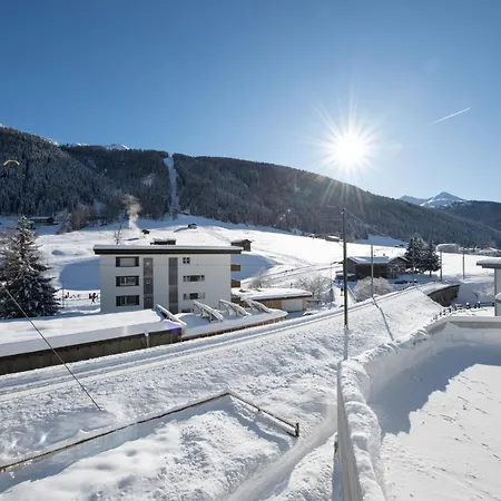 Lägenhet Agrimonia - 5,5-zi Duplex Bis 11 Personen Mit Eigenem Garten Davos